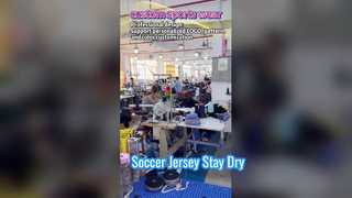 เสื้อฟุตบอลผู้ชายระบายอากาศแห้งเร็ว